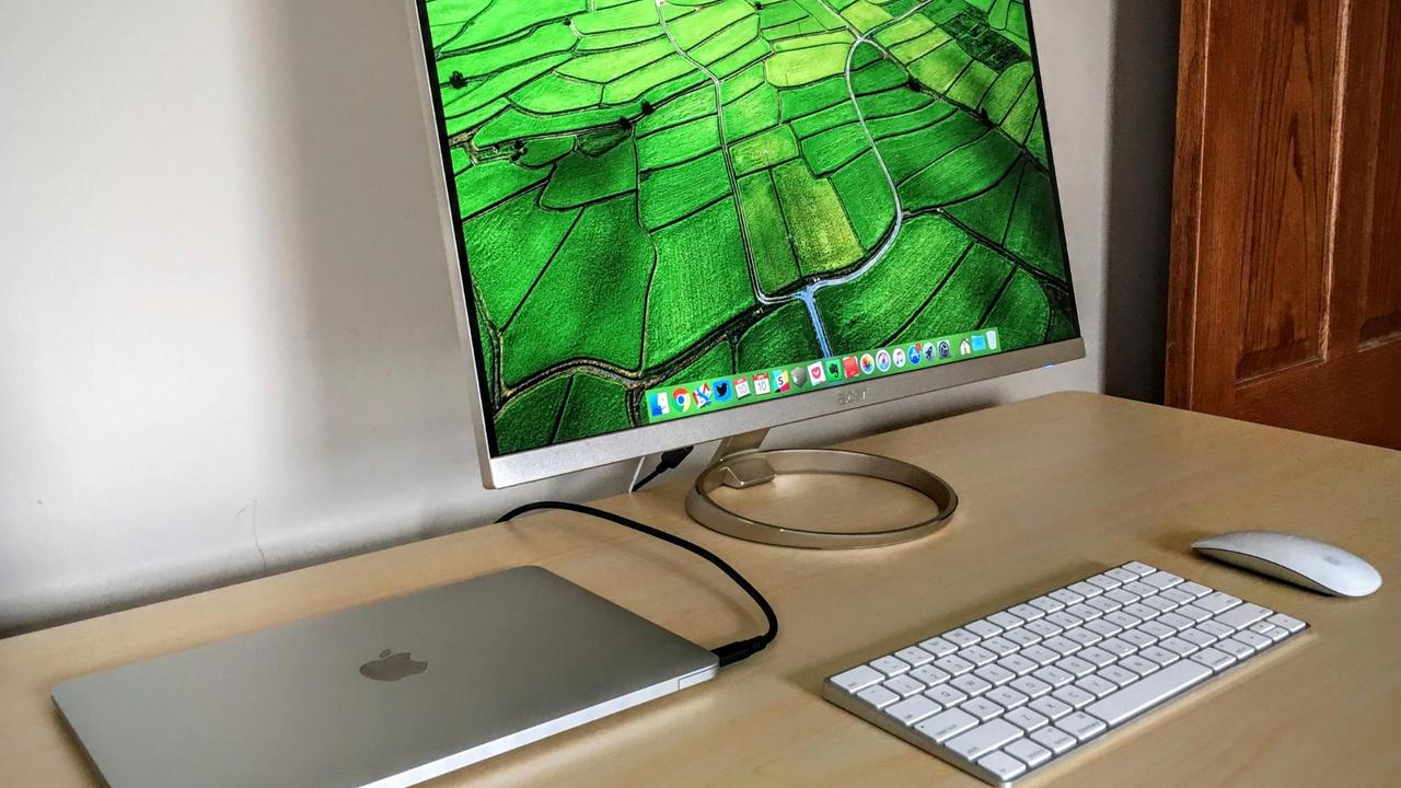 MacBook conectado a un monitor