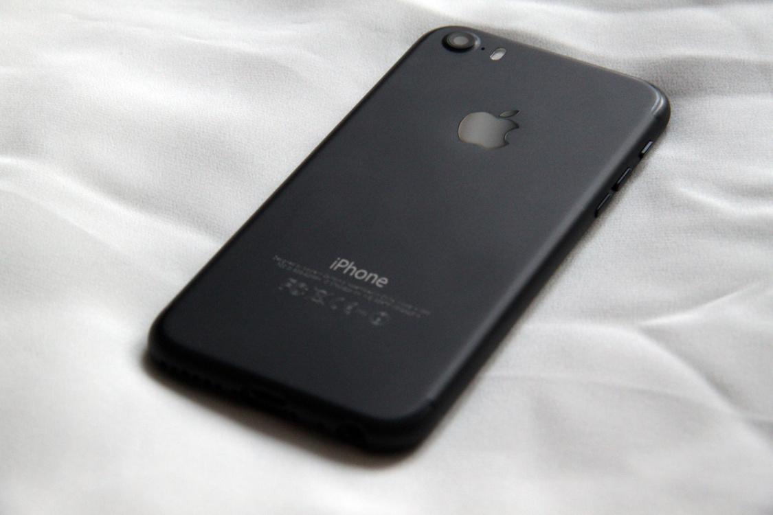Usuario convierte iPhone 5 en iPhone 7