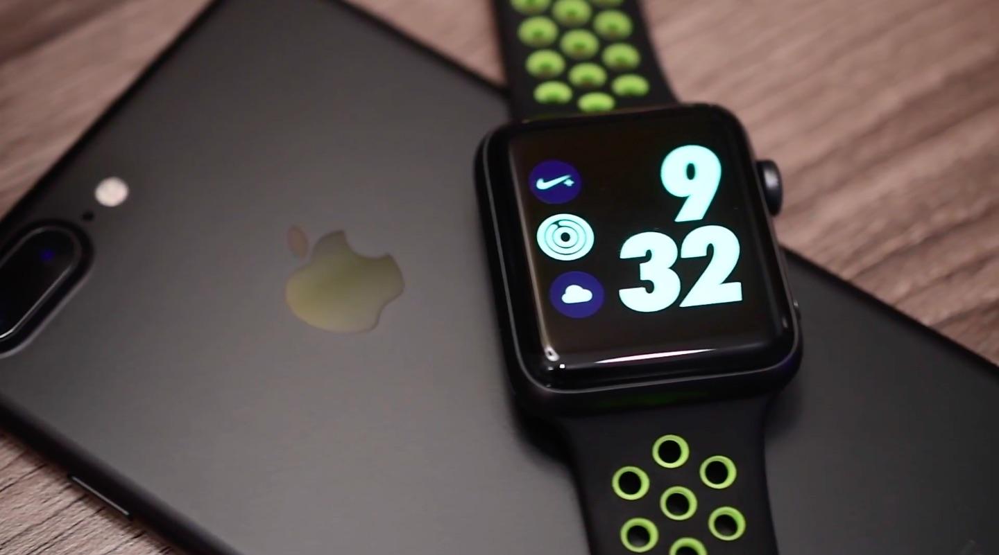 Apple Watch junto al iPhone