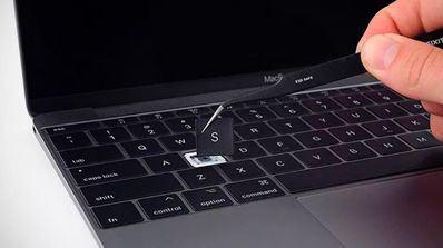 Apple se disculpa por los problemas con el teclado mariposa de los MacBook