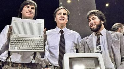 Steve Jobs Ronald Wayne Steve Wozniak