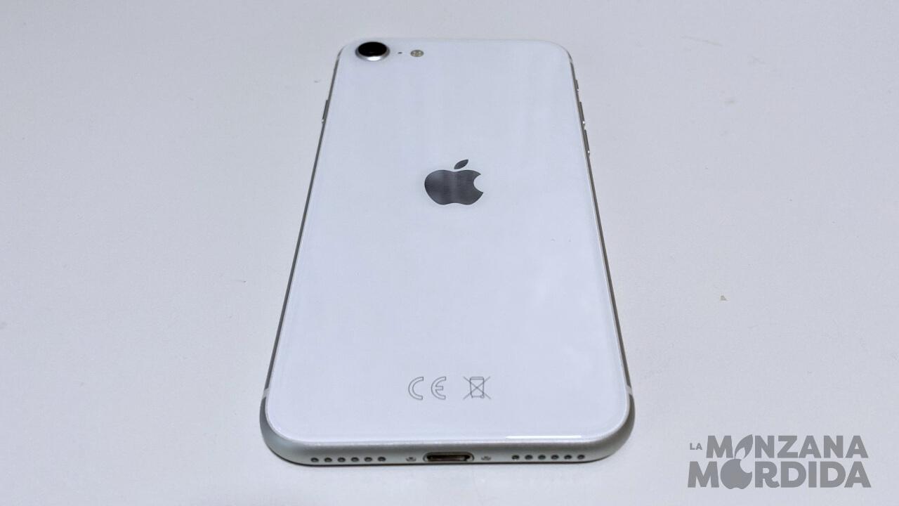 iPhone SE 2020 blanco
