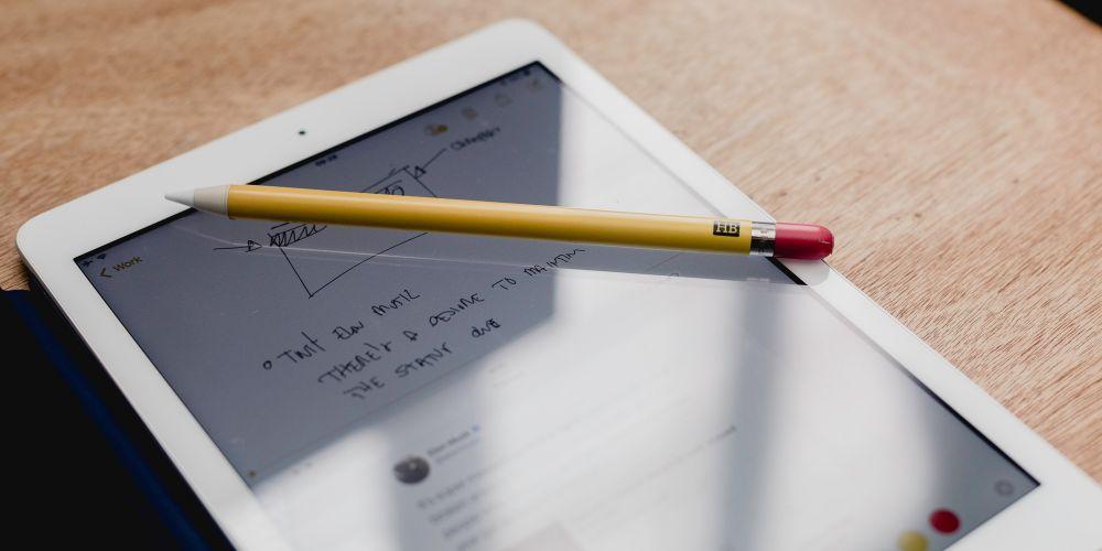 iPad + Apple Pencil