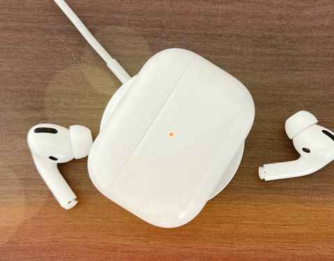 Apple AirPods Pro 1.a generación - Estuche de carga MagSafe