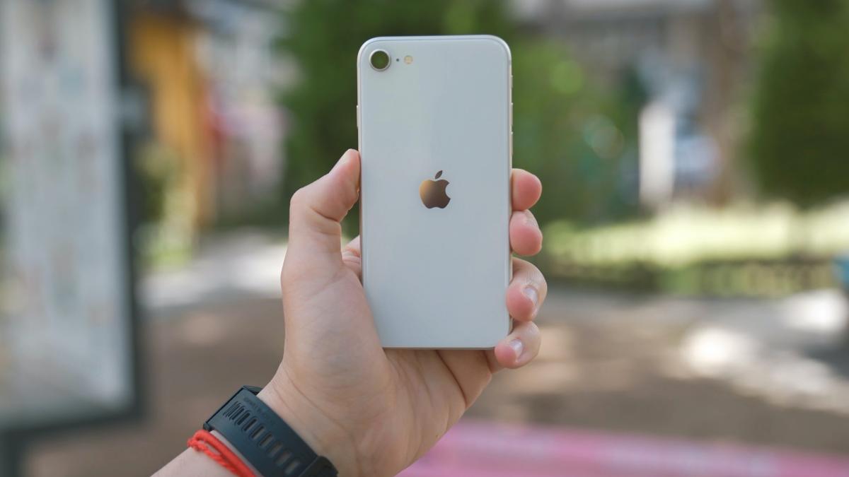  Apple iPhone SE de 3ª generación, 128 GB, medianoche