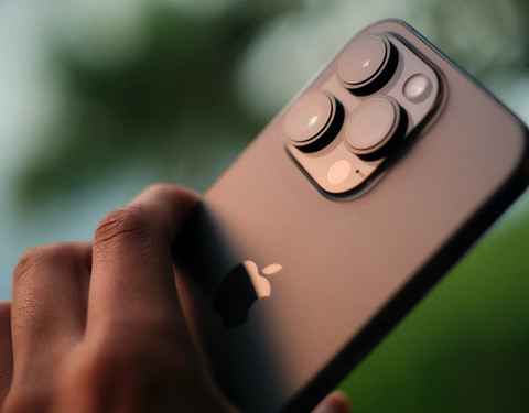 Cómo proteger la cámara del iPhone 13?
