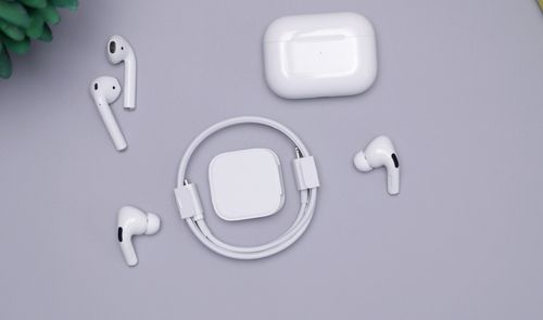 AirPods