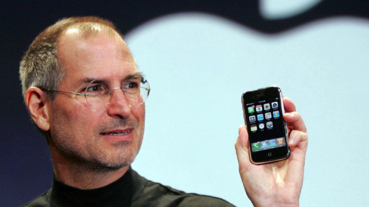 Steve Jobs durante la presentación del iPhone