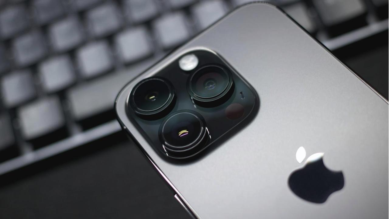 ¿Cuál es la diferencia entre un iPhone con 2 y 3 cámaras?