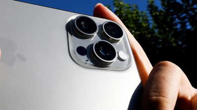 iPhone 15 pro max y su triple cámara