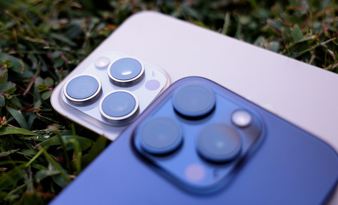 iPhone 15 Pro e iPhone 15 Pro Max triple cámara