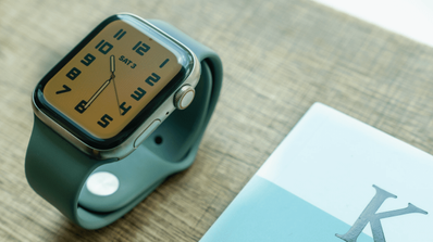 apple watch en una mesa