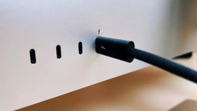 Thunderbolt 4 Pro