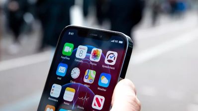 iPhone 13