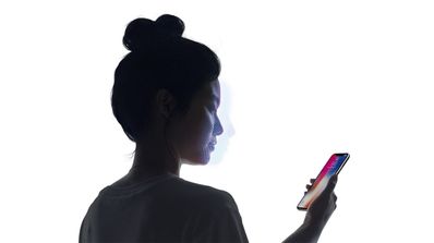 iris iPhone