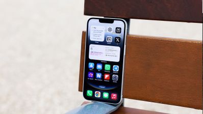 iPhone 16e