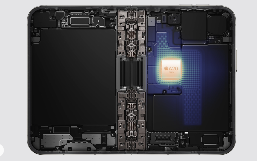 iPhone Duo interior