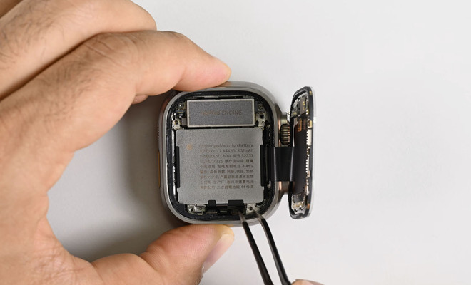 iFixit, momento del desmontaje del Apple Watch 12