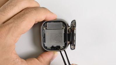 iFixit, momento del desmontaje del Apple Watch 12